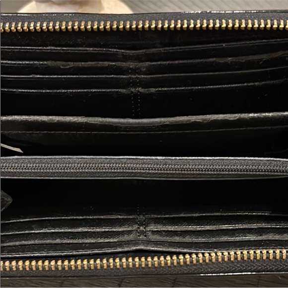 Coach Black Patent Leather Wallet - Picture 8 of 15